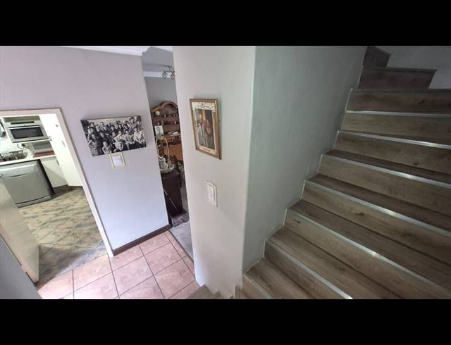 3 BEDROOM APARTMENT FOR SALE IN ASTON MANOR